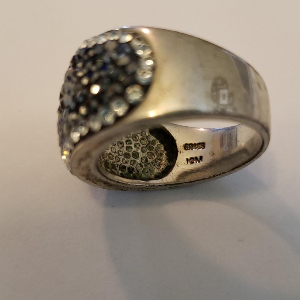 Ring - Picture 2 of 3